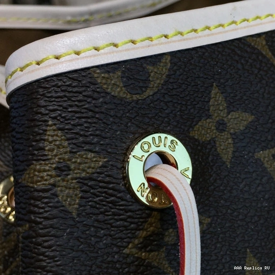Aaa replica ru BACKPACK VUITTON LOUIS 0806